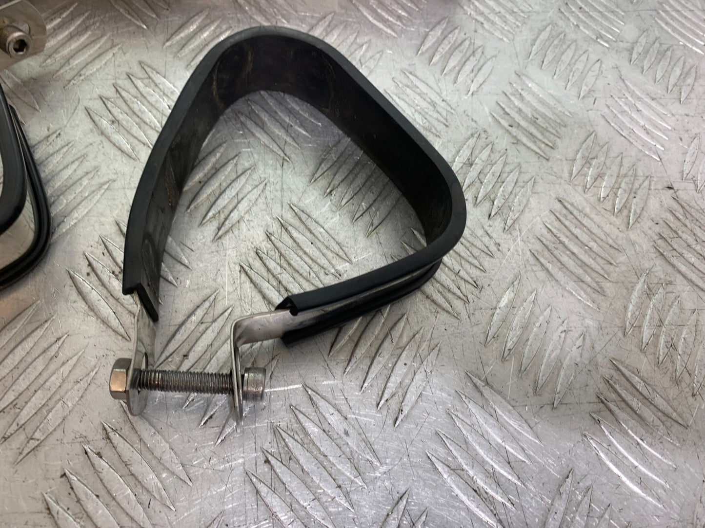 SUZUKI SV1000 SV 1000 TRI-OVAL SILENCERS  YEAR 2003-2007 (CMB1293)
