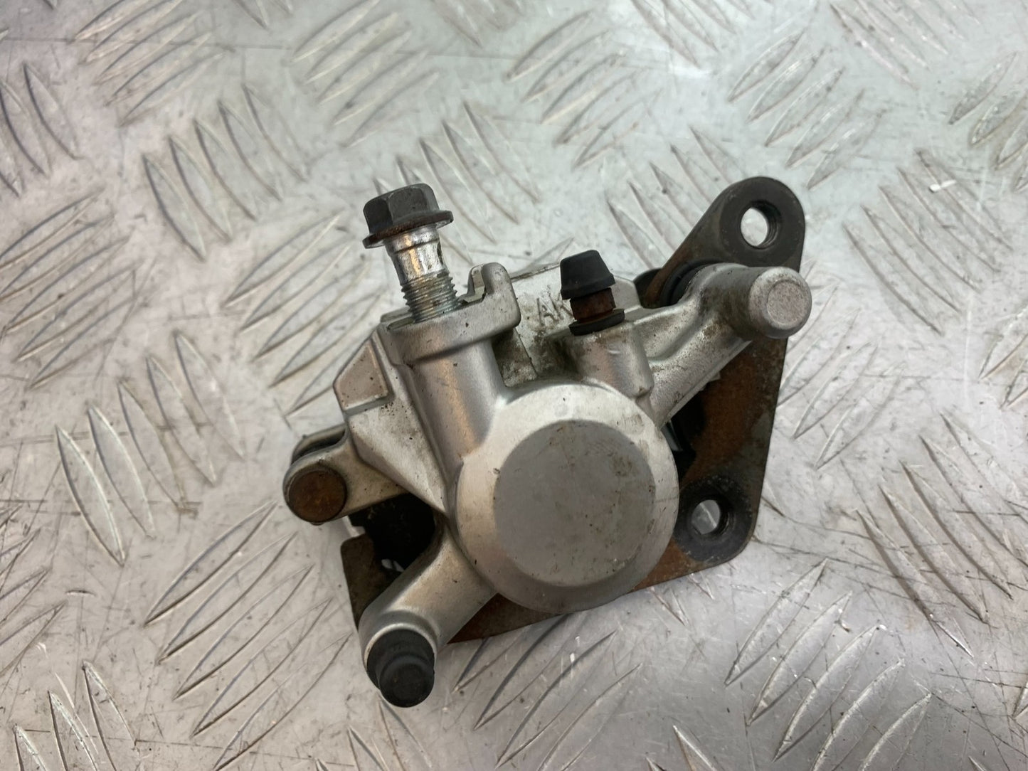 YAMAHA YBR125 CUSTOM FRONT BRAKE CALIPER YEAR 2008-2016 (CMB1192)