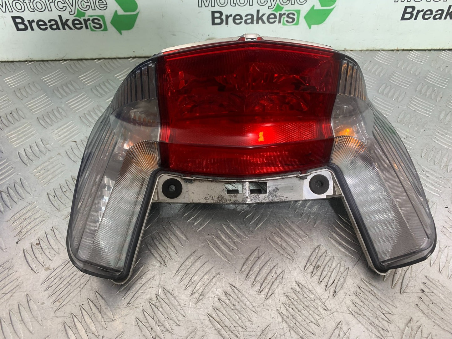 HONDA NT 700 V DEAUVILLE REAR LIGHT  YEAR 2006-2010 (CMB1298)