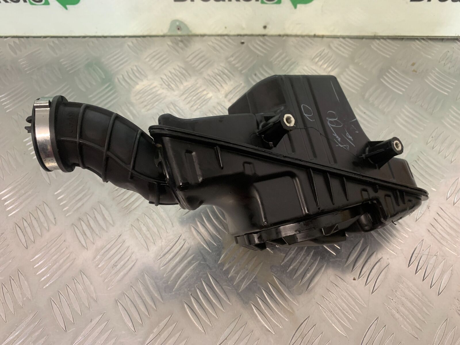 ROYAL ENFIELD 350 CLASSIC AIR BOX  YEAR 2022 (STOCK 967)