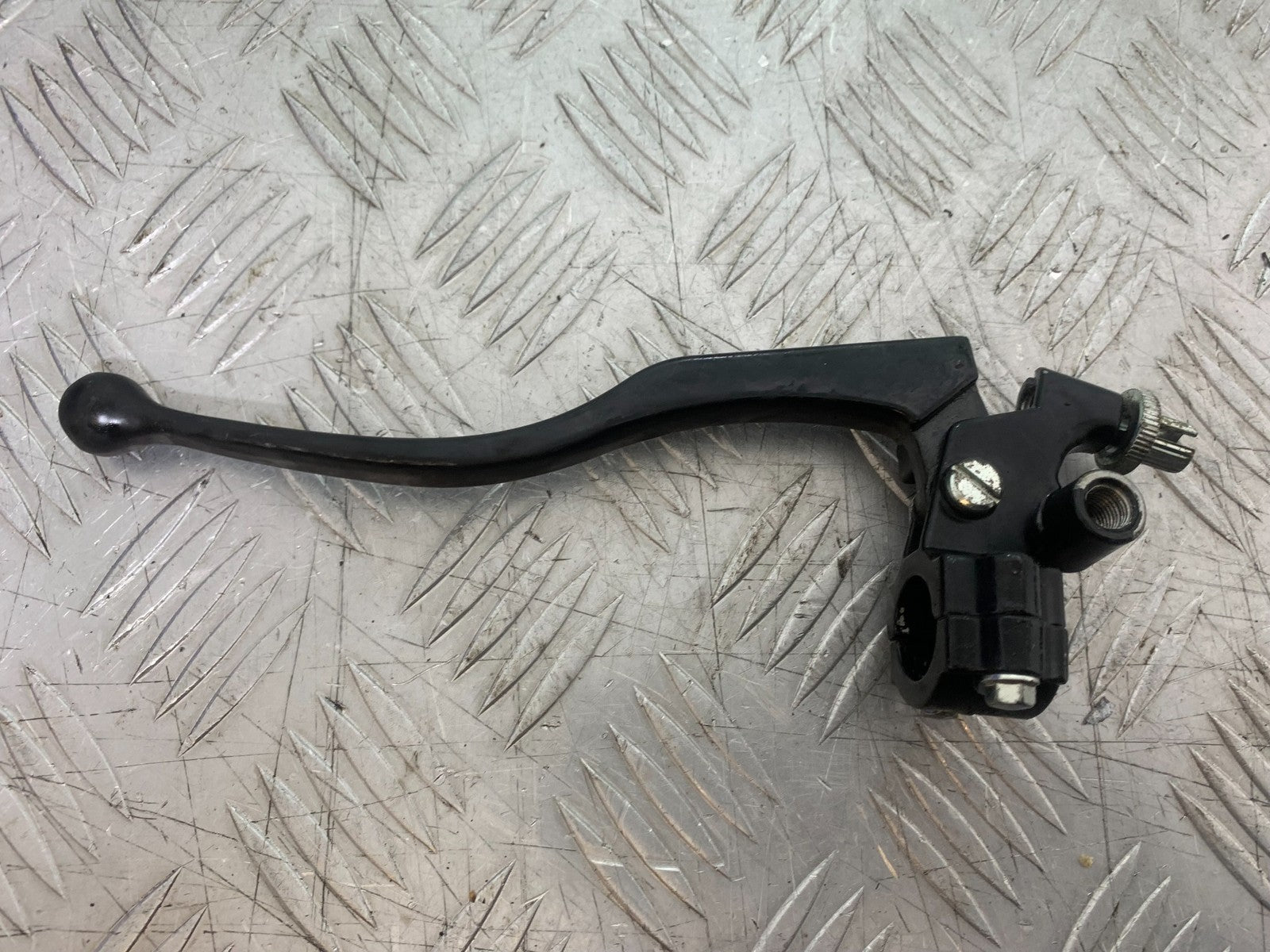 SINNIS TERRAIN 125 CLUTCH LEVER AND BRACKET YEAR 2017-2020 (CMB1241)