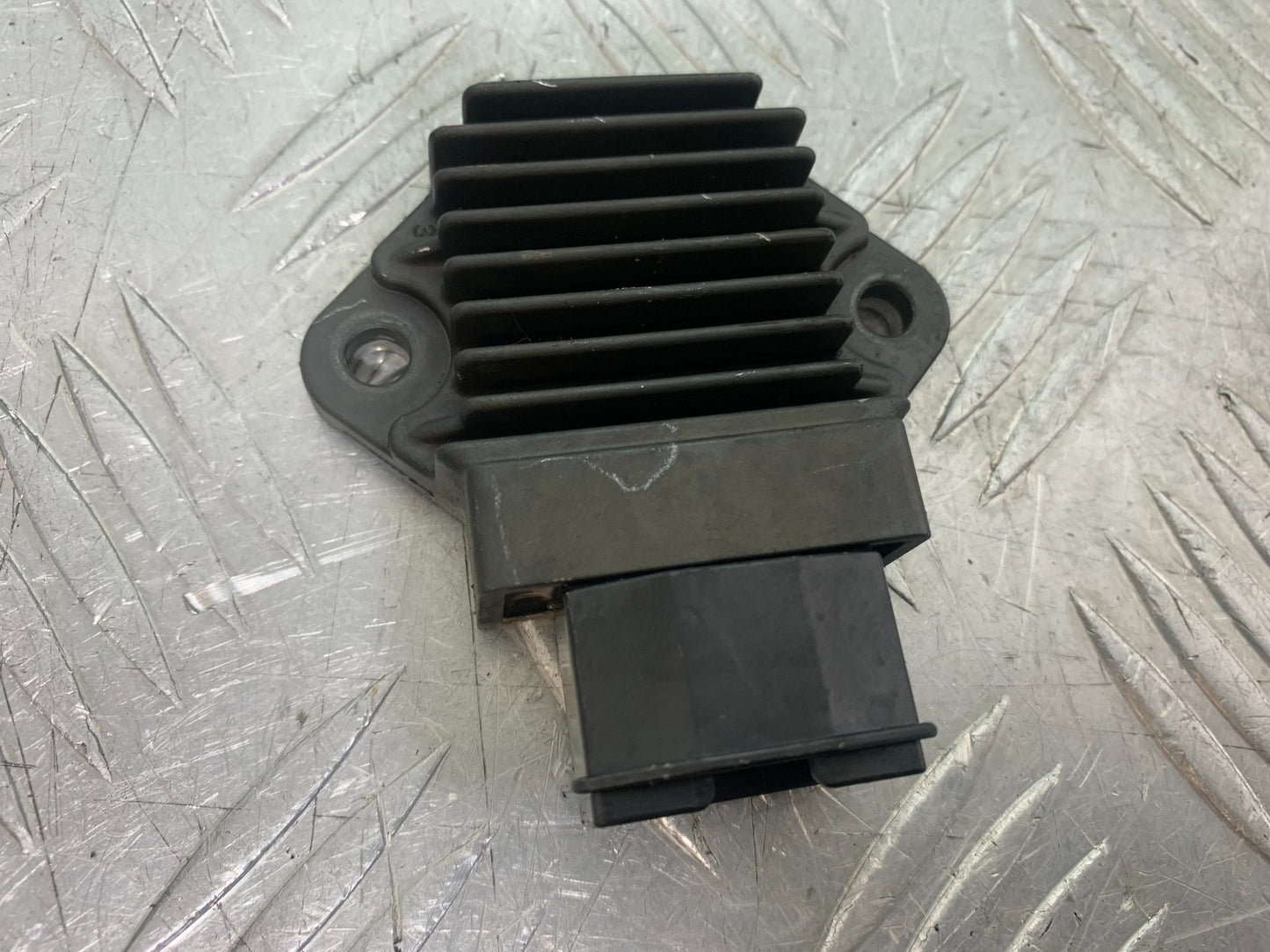 HONDA CBR600 CBR 600 FX FY REGULATOR     YEAR 1999-2000 (CMB1287)