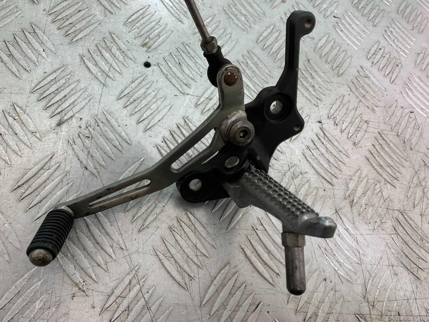 KAWASAKI NINJA 400 EX 400 FRONT LEFT HANGER  YEAR 2018-2022 (CMB1278)