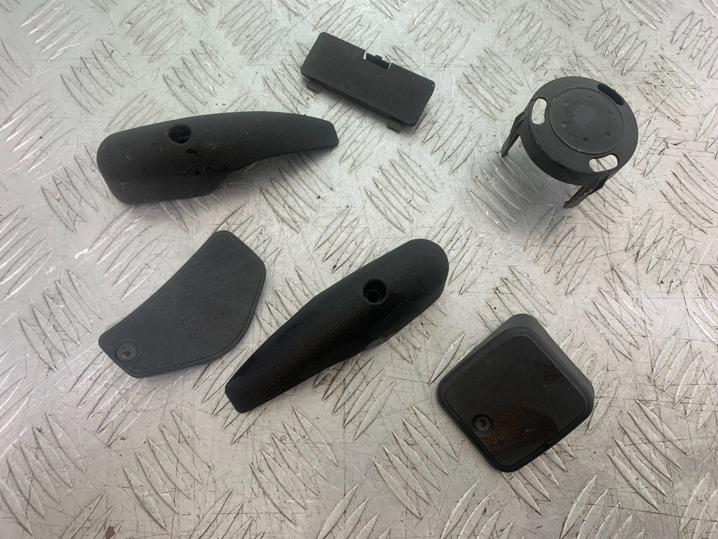 PIAGGIO MP3 250 ie INFILL PANELS  YEAR 2007 (CMB1307)