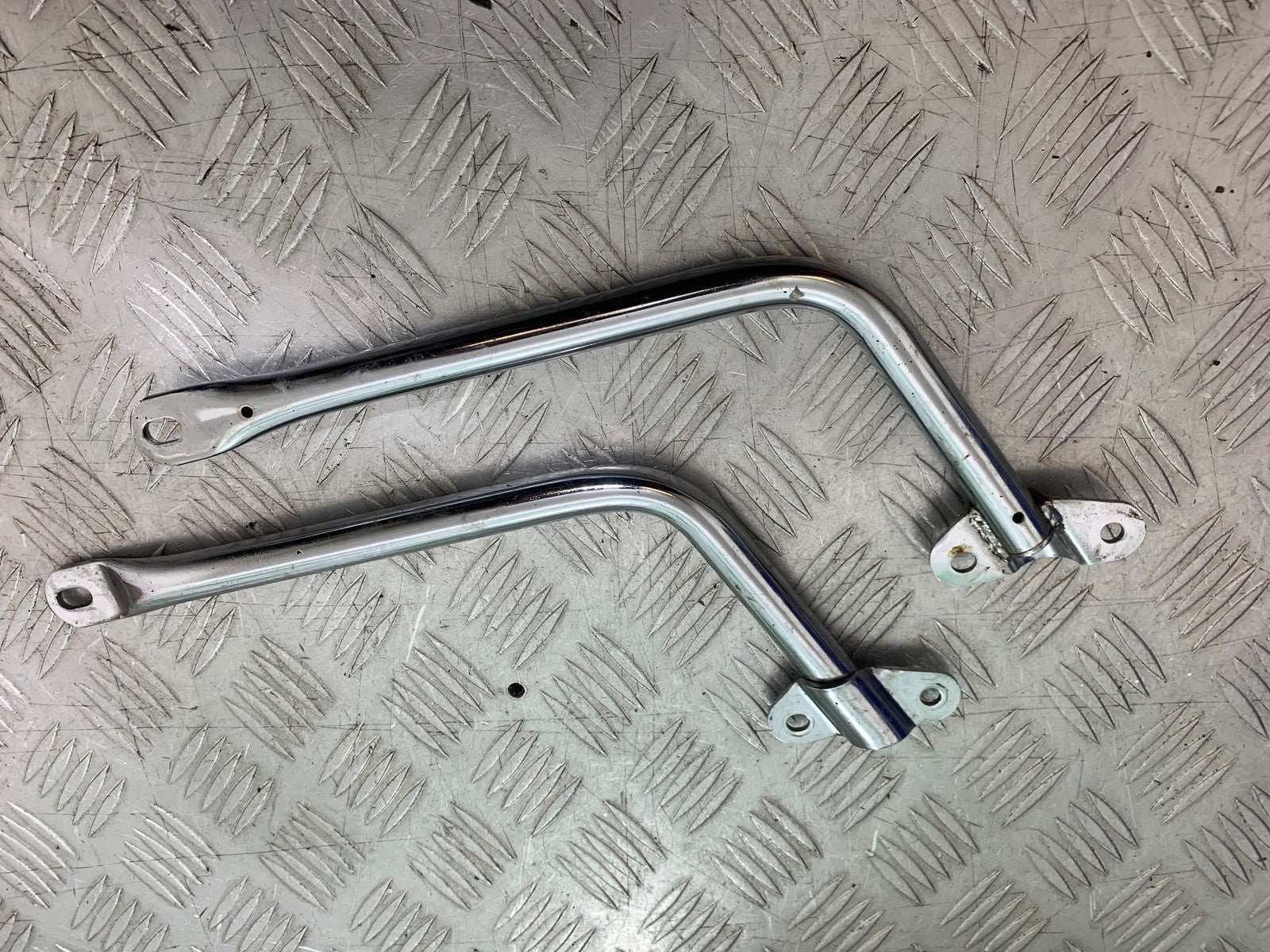 BSA 650 GOLD STAR REAR MUDGUARD STAYS   YEAR 2022-2025 (CMB1262)