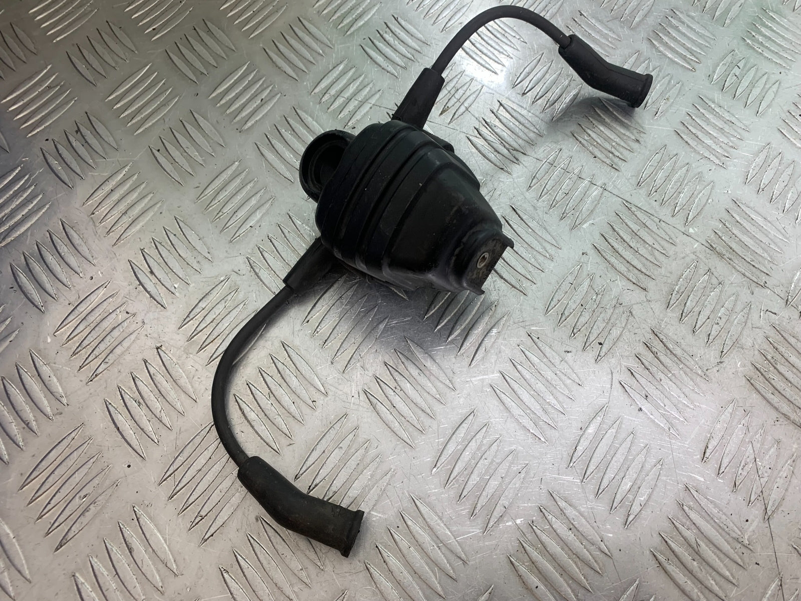 HARLEY DAVIDSON FXS BLACKLINE 1585 COIL AND CAPS  YEAR 2012 (CMB1147)