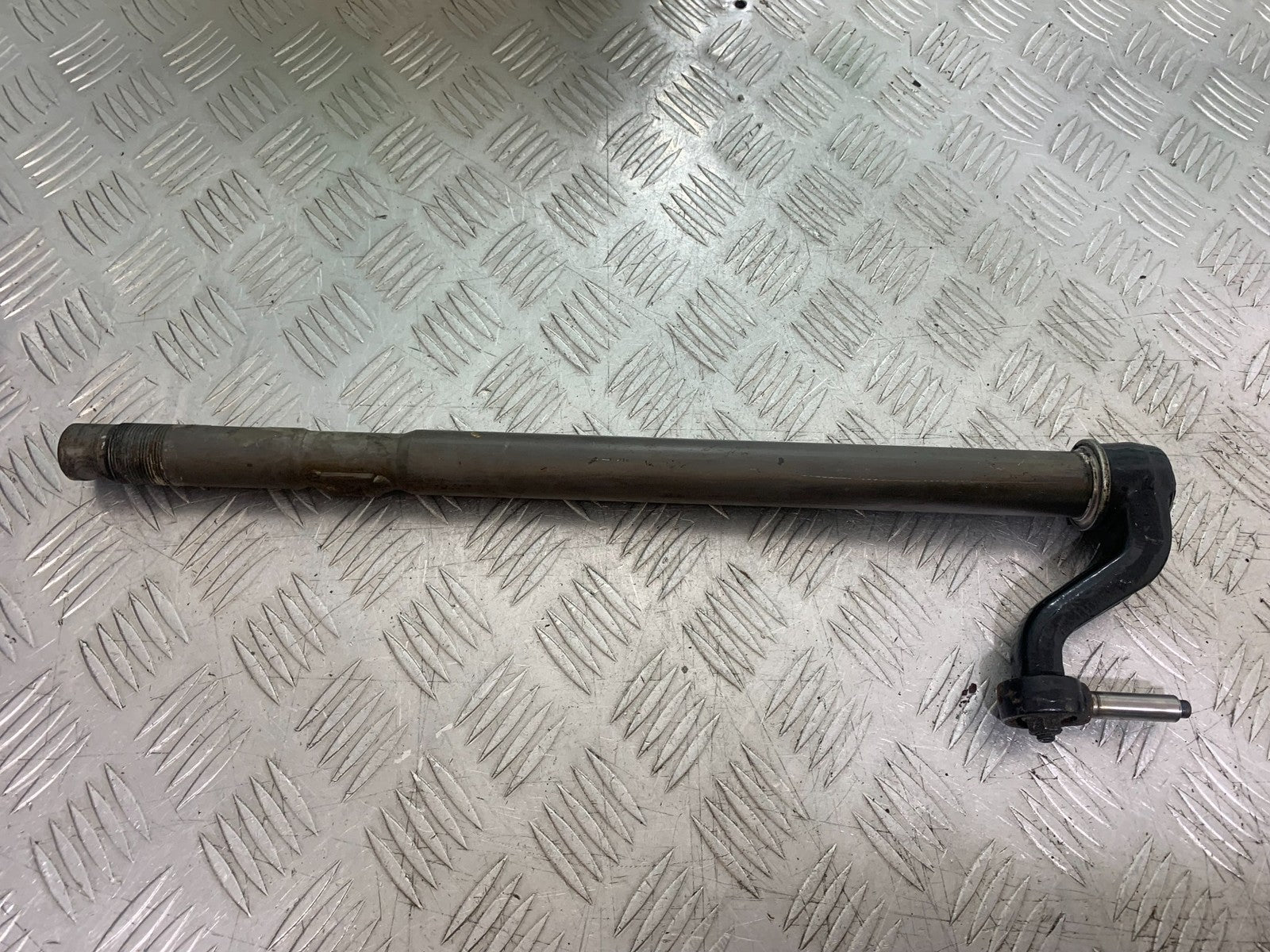 PIAGGIO MP3 250 ie STEERING STEM  YEAR 2007 (CMB1307)