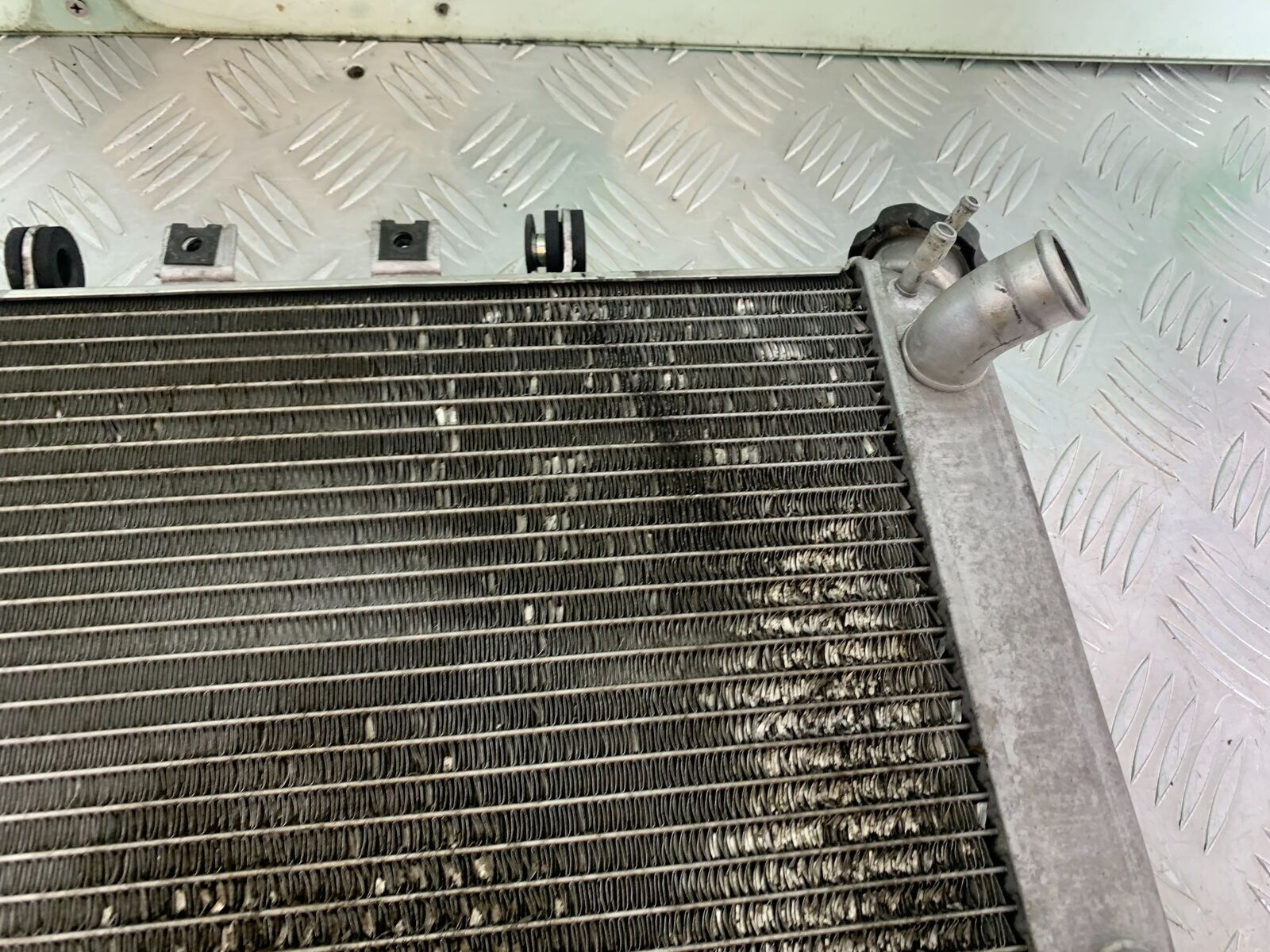 KAWASAKI ZX12R ZX12 R RADIATOR  YEAR 2000-01 (CMB1038)