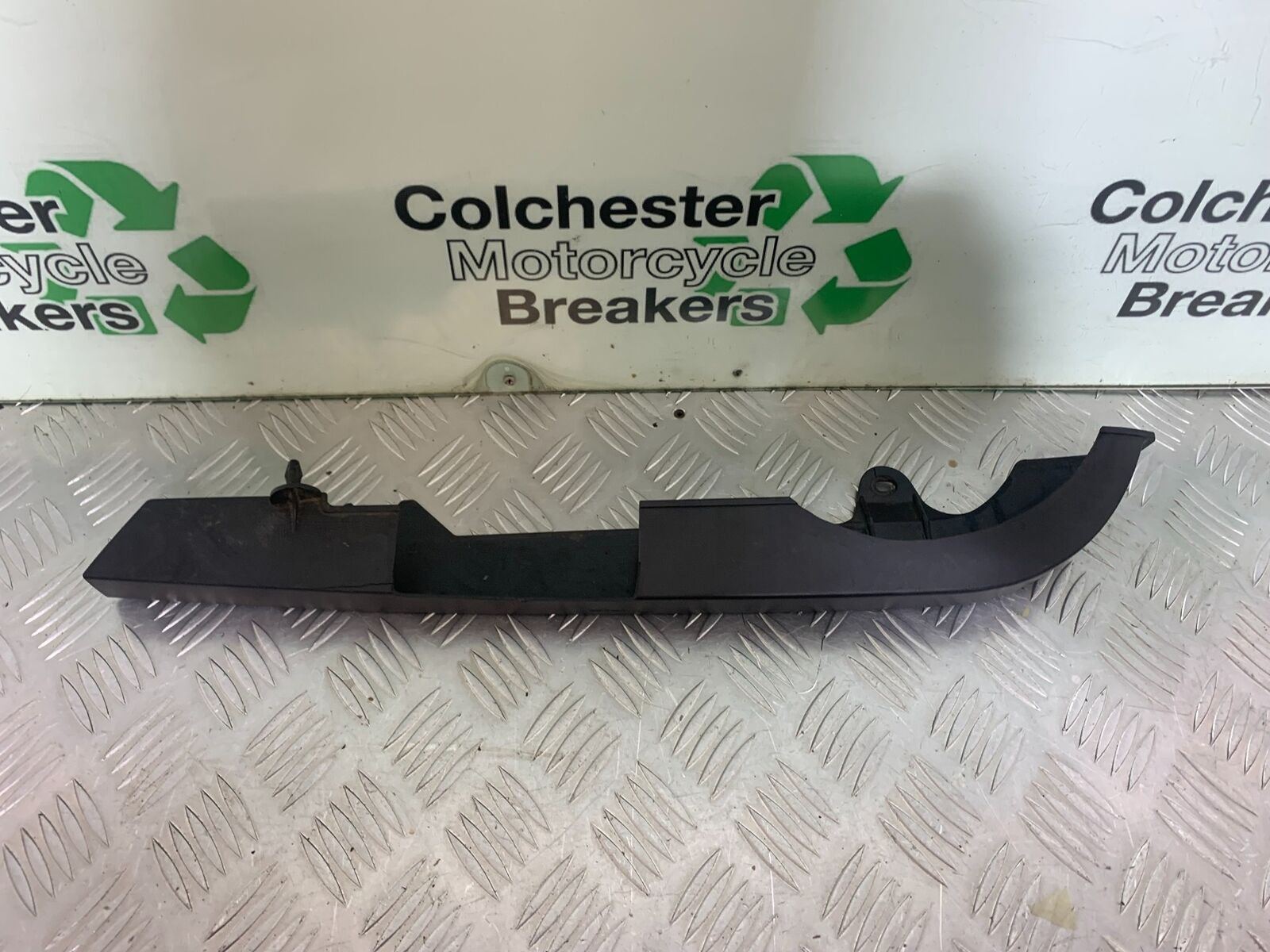 HERALD CLASSIC 125 CHAIN GUARD  YEAR 2014 (CMB1058)