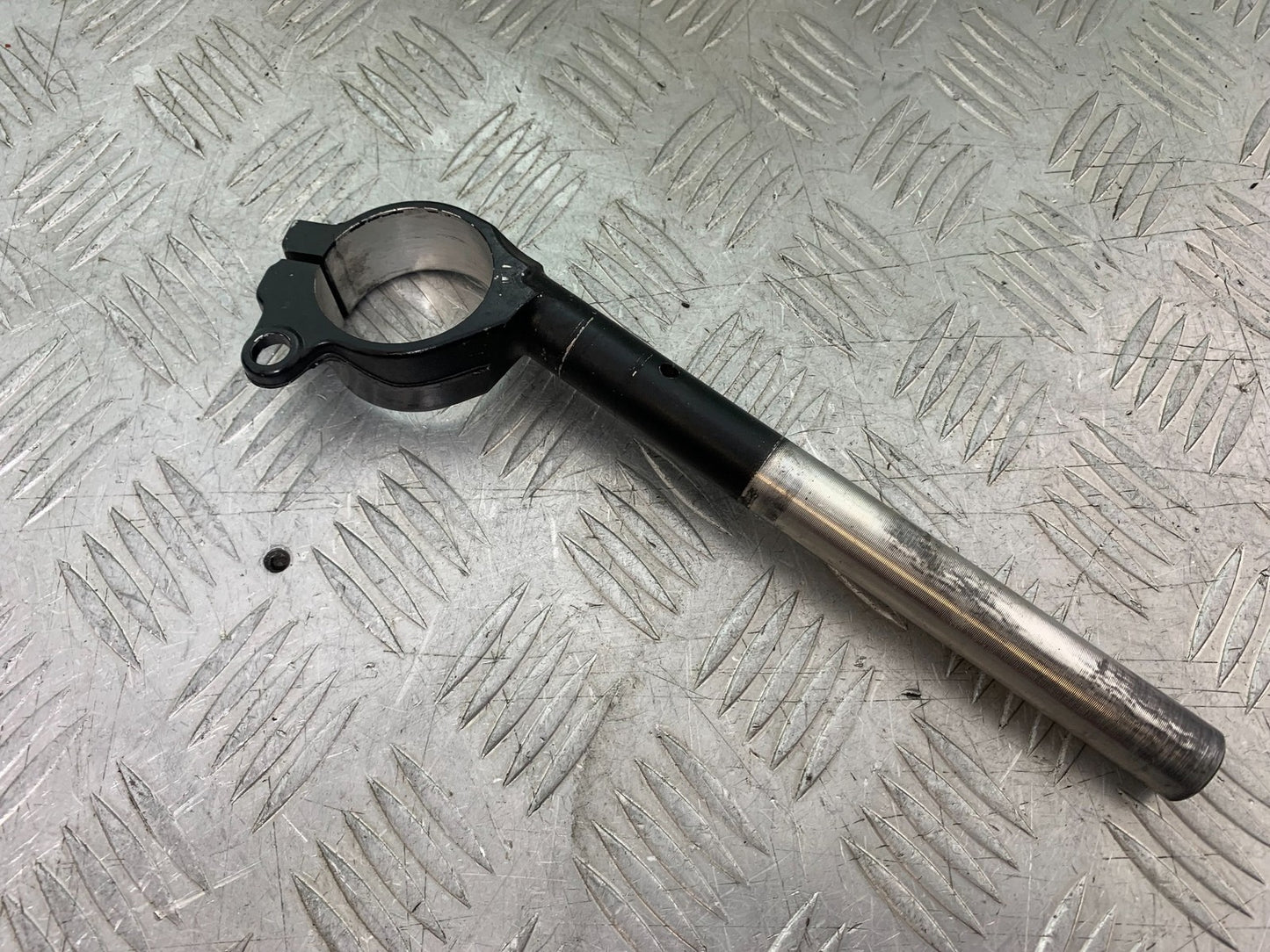 KAWASAKI ZX10R ZX10 R RIGHT HANDLEBAR   2008-2010 (CMB1301)