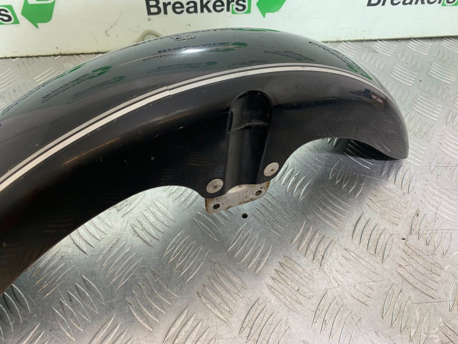 YAMAHA YBR125 CUSTOM FRONT MUDGUARD  YEAR 2008-2016 (CMB1192)
