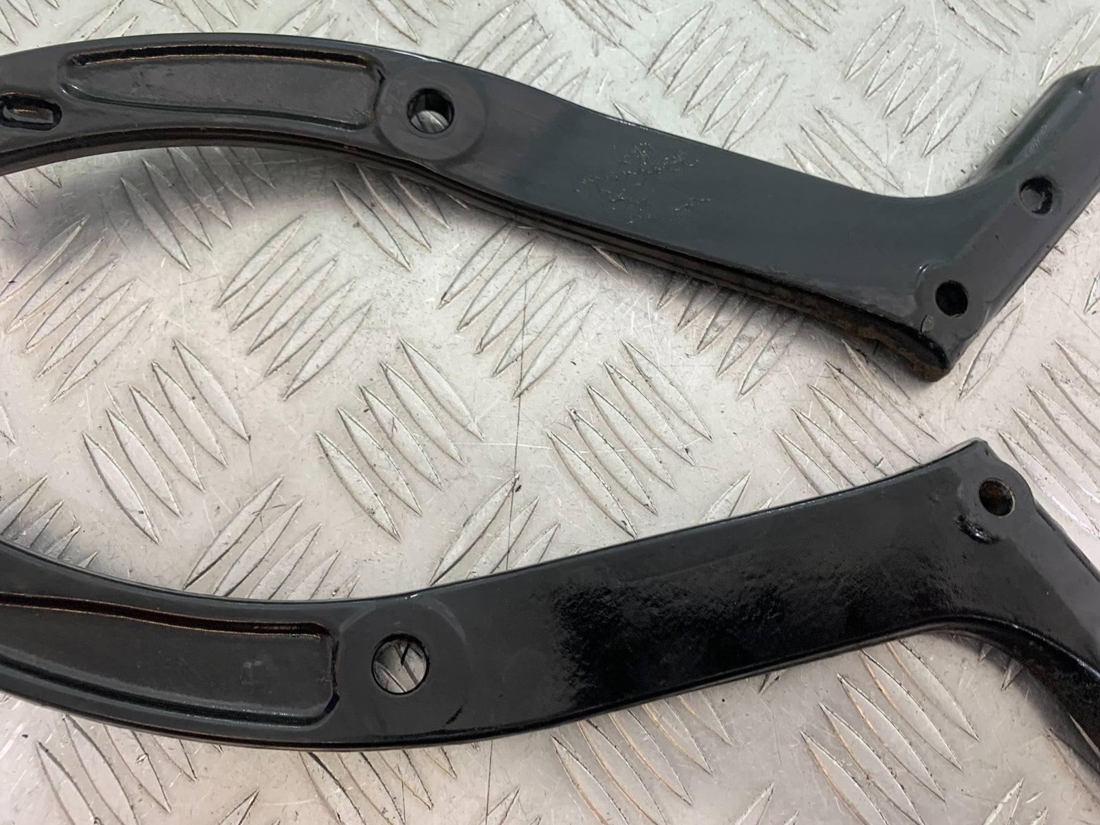 HARLEY DAVIDSON FXS BLACKLINE 1585 REAR BRACKETS YEAR 2012 (CMB1147)