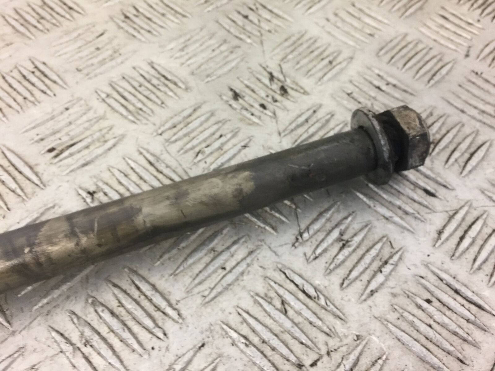 YAMAHA FZ6 S2 SWINGARM SPINDLE  YEAR 2007 (STOCK 547)