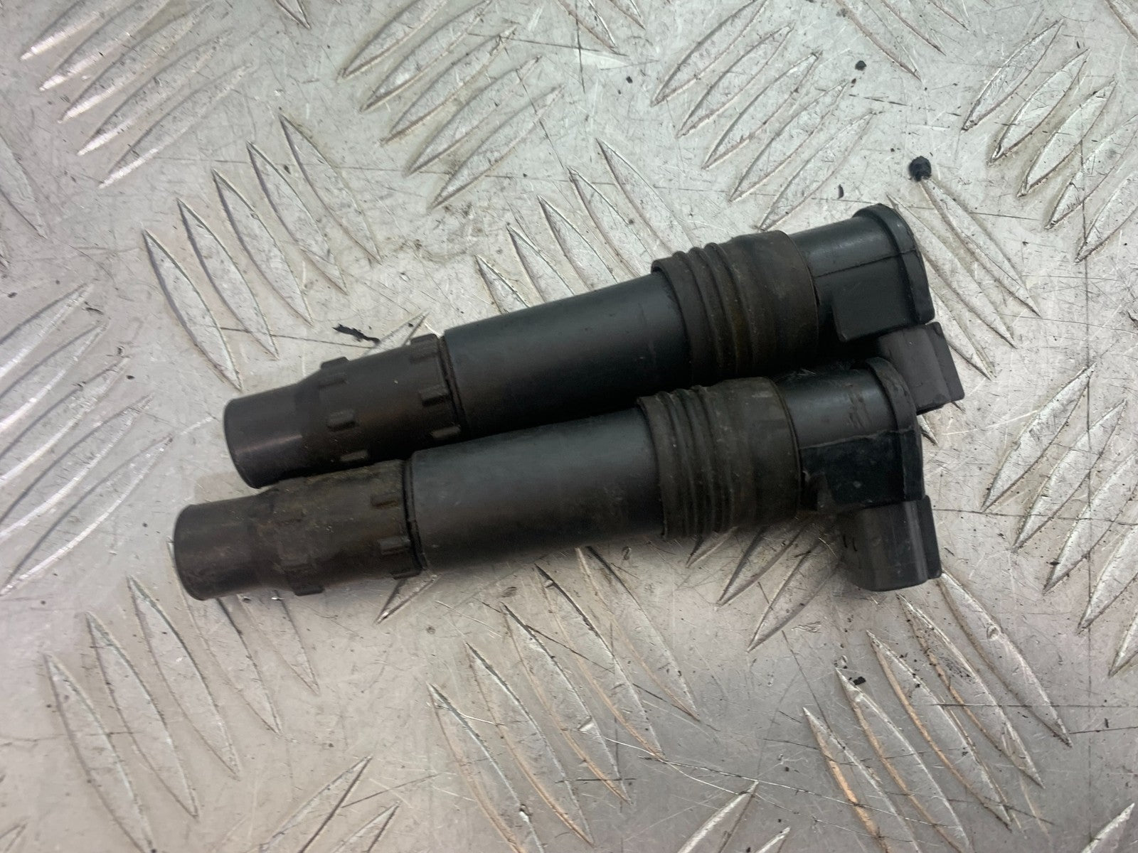 KAWASAKI ZX9R ZX9 E1 2 X COILS   YEAR 2000-01 (CMB1171)