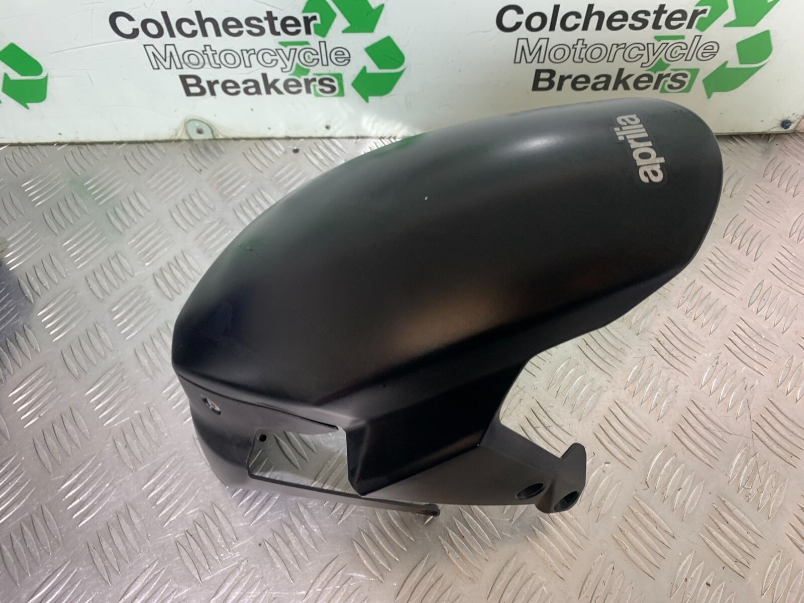 APRILIA SL750 SL 750 SHIVER FRONT MUDGUARD  YEAR 2012 (CMB1074)