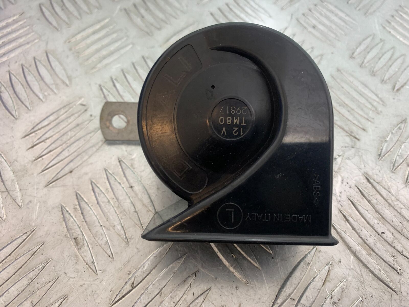 KAWASAKI Z750 Z 750 HORN YEAR 2004-2006  (CMB1104)