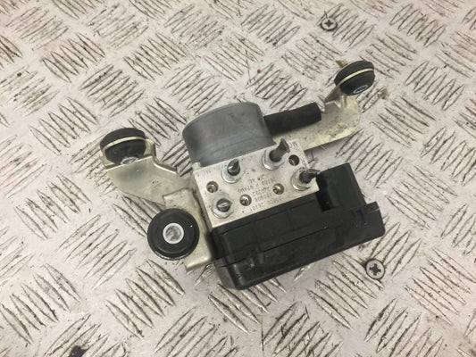 SUZUKI 650 BURGMAN ABS PUMP  YEAR 2014-2018 (STOCK 769)