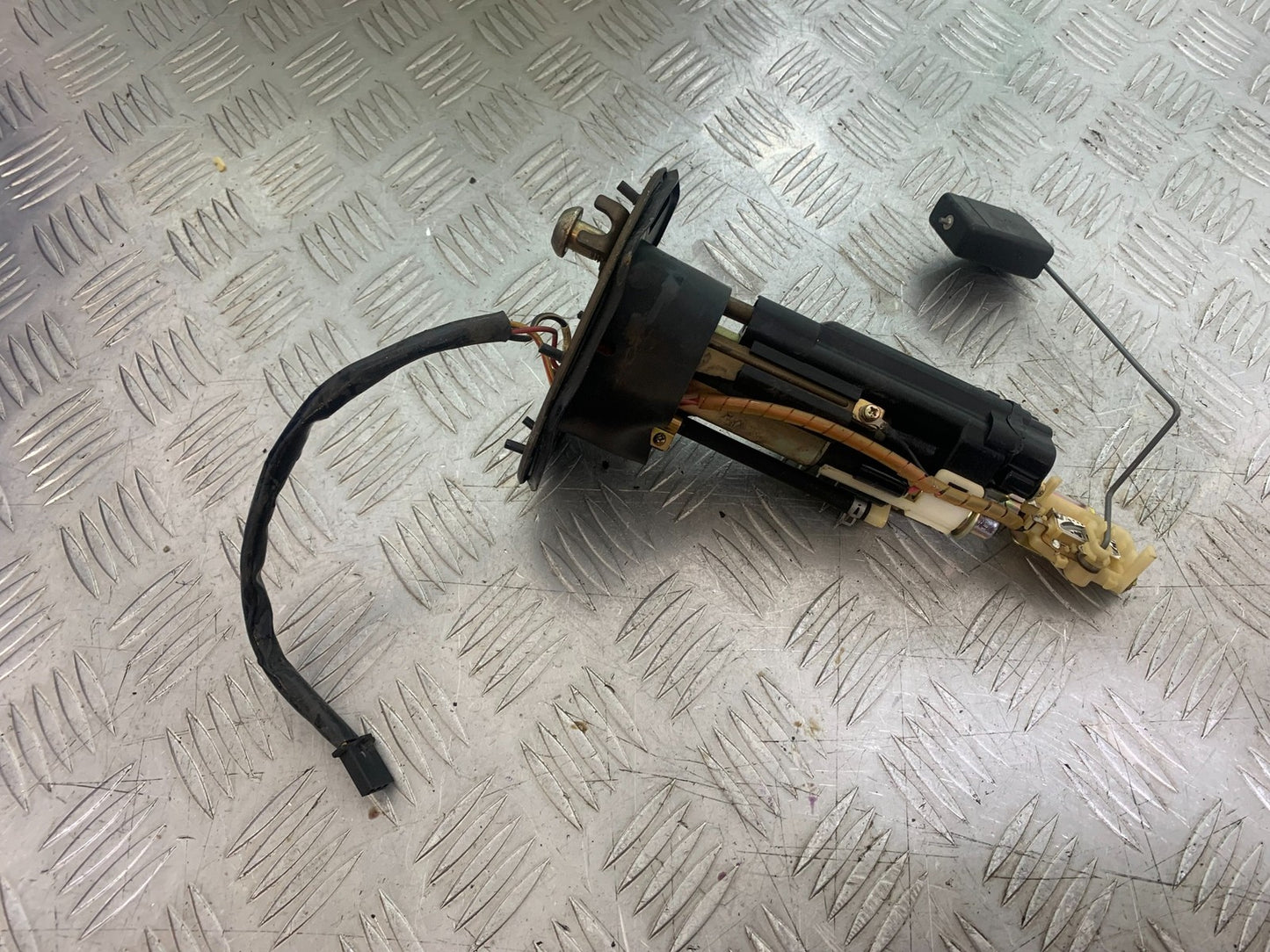 HONDA CBR600 CBR 600 RR PETROL PUMP  YEAR 2003-2004 CMB1173)
