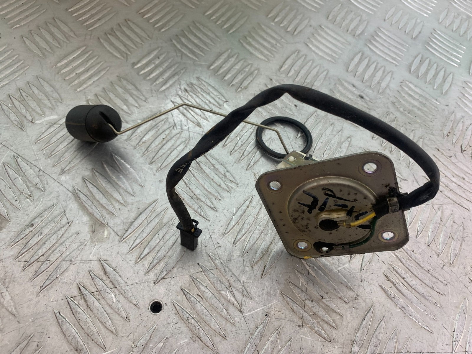 HONDA CBF125 CBF 125 PETROL TANK SENDER    YEAR 2009-14  (CMB1172)