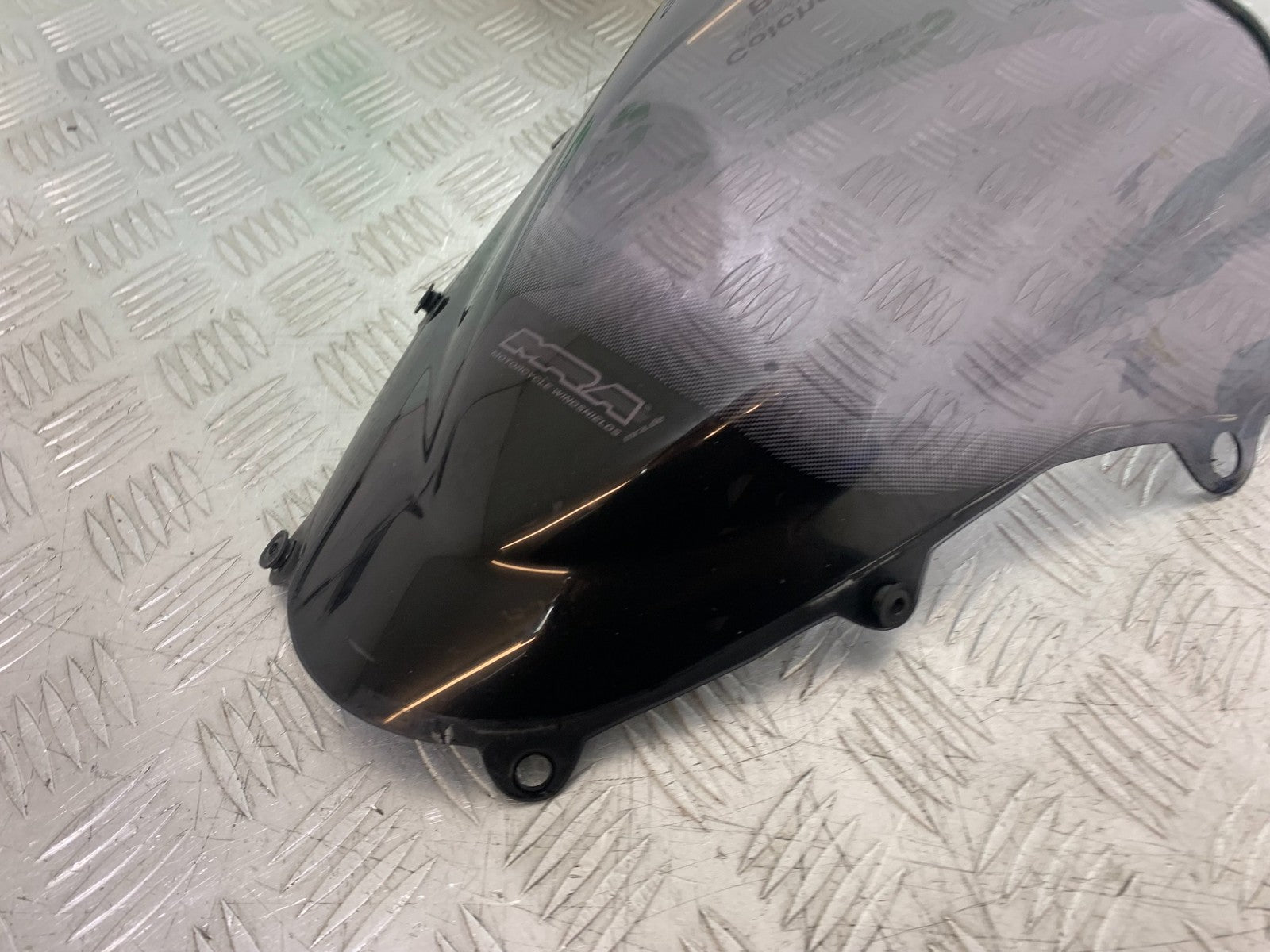 SUZUKI SV1000 SV 1000 SCREEN  YEAR 2003-2007 (CMB1293)