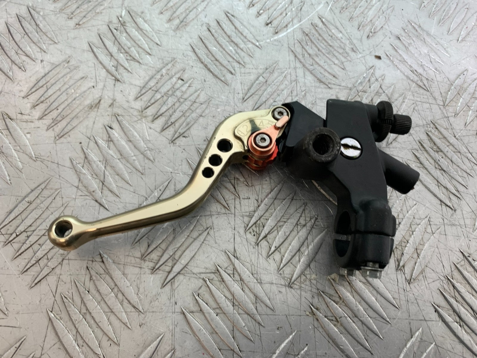 HONDA CBF500 CBF 500 CLUTCH LEVER AND BRACKET  YEAR 2004-2008  (CMB1294)