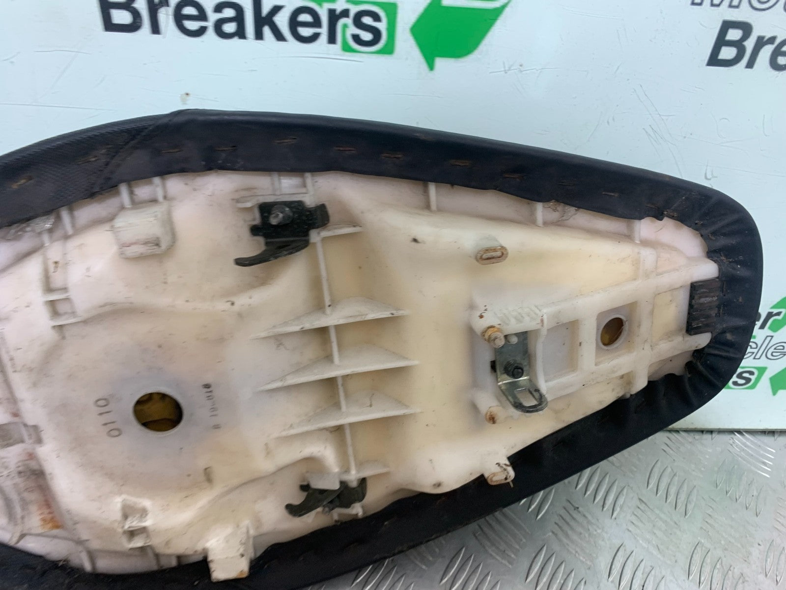KAWASAKI ER6 F ER6F SEAT  YEAR 2005-2008 (CMB1277)