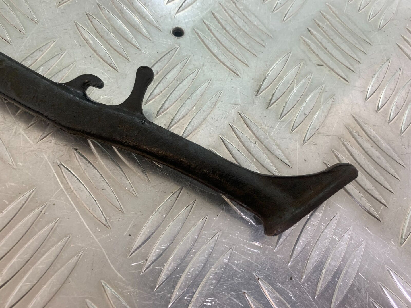 KAWASAKI ZR 750 ZEPHYR SIDE STAND  YEAR 1991-95 (CMB1008)