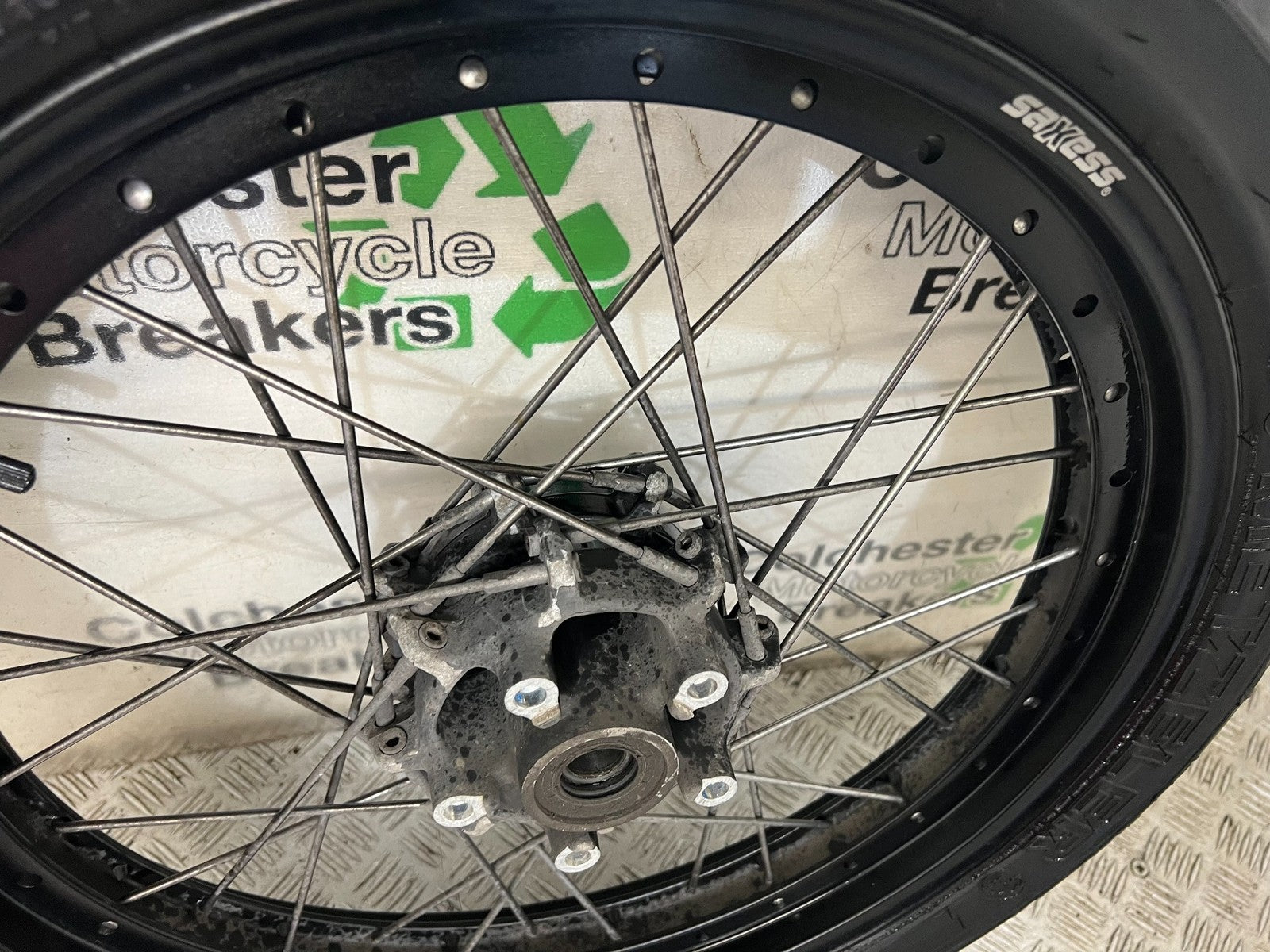TRIUMPH TIGER 1200 EXPLORER FRONT WHEEL   YEAR 2012-2015 (STOCK 901)