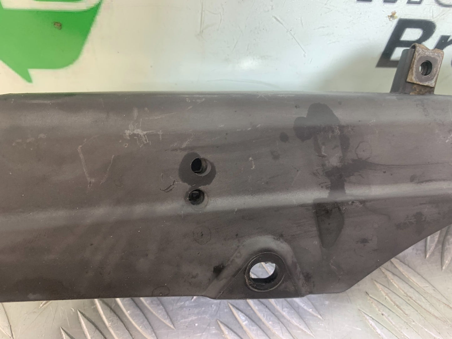 HONDA CBF125 CBF 125 CHAIN GUARD YEAR 2009-14 (CMB1182)