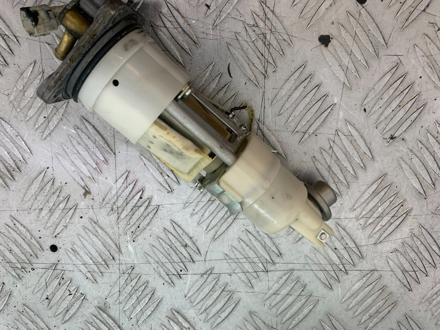KTM 990 SUPER DUKE PETROL PUMP YEAR 2007-2011  (CMB1207)