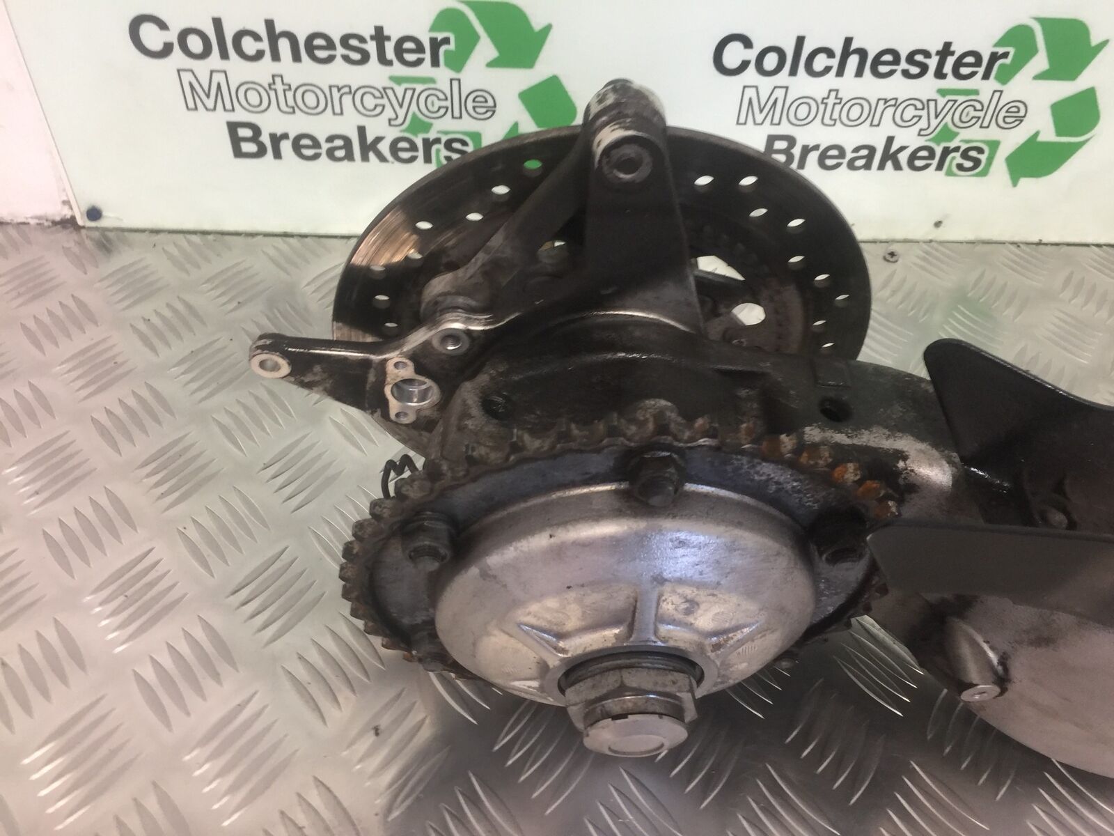 HONDA VFR800 VFR 800 V-TEC SWINGARM HUB DISC    YEAR 2003 -2009 (STOCK 916)