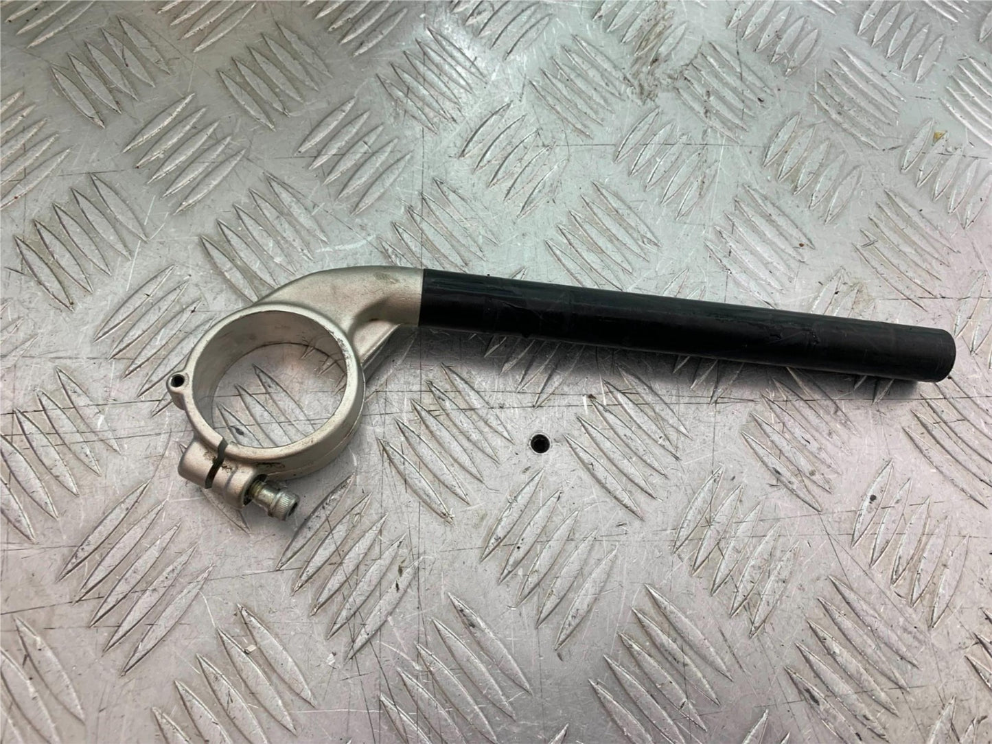 MV AGUSTA 800 F3 RIGHT HANDLEBAR   YEAR 2017-2019 (CMB1227)