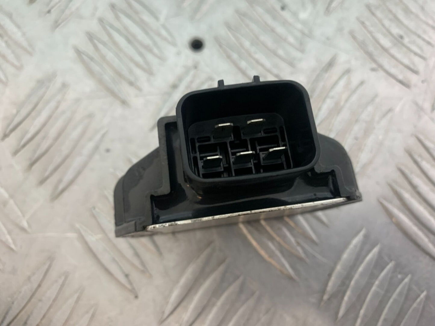 SUZUKI AN400 AN 400 BURGMAN REGULATOR  YEAR 2017-2024 (CMB1118)