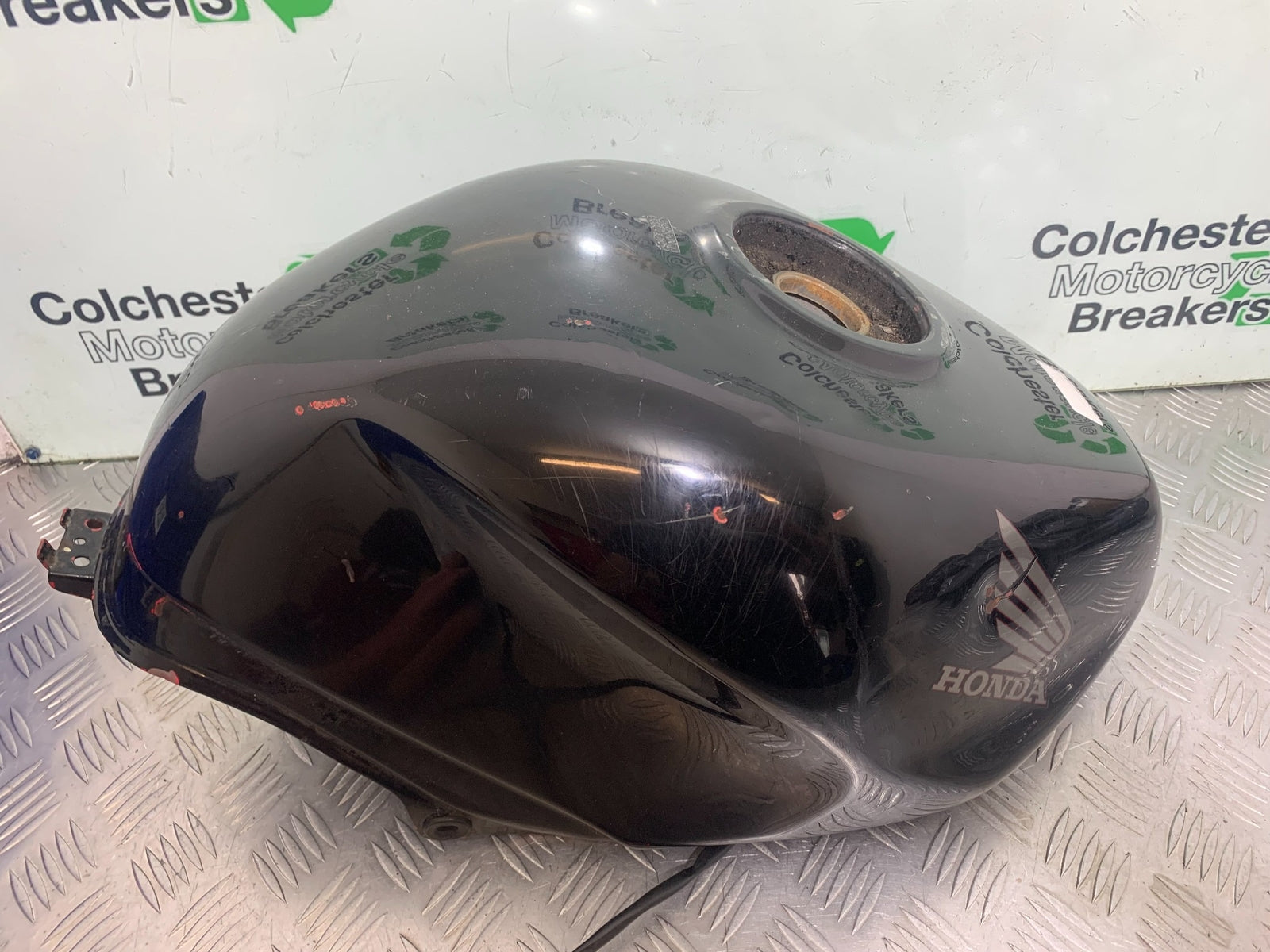 HONDA VFR750 VFR 750 F PETROL TANK   YEAR 1994-1997 (CMB1156)