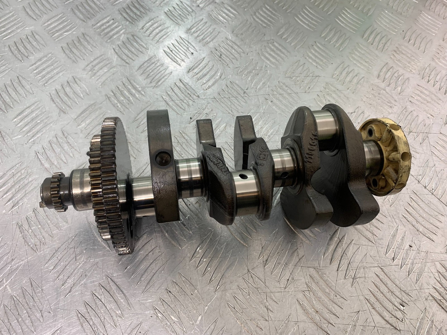 TRIUMPH 955i SPRINT ST CRANKSHAFT  YEAR 1999-2004