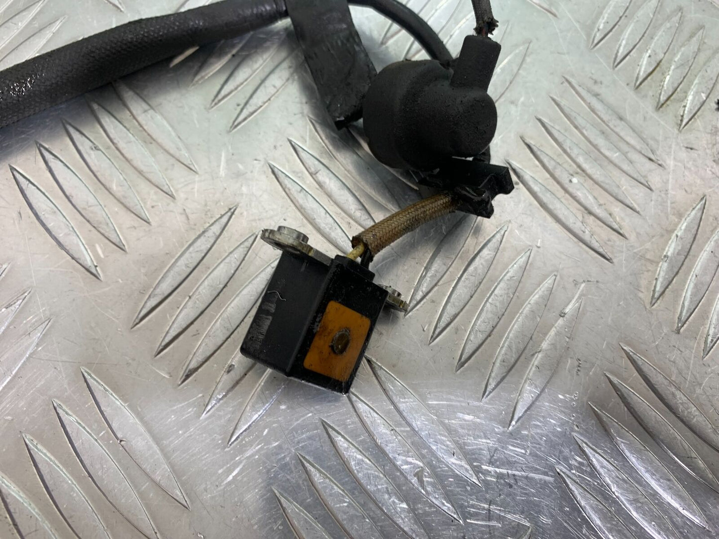 KAWASAKI NINJA 650 IGNITION PICK UPS  YEAR 2017-2019 (CMB1018)
