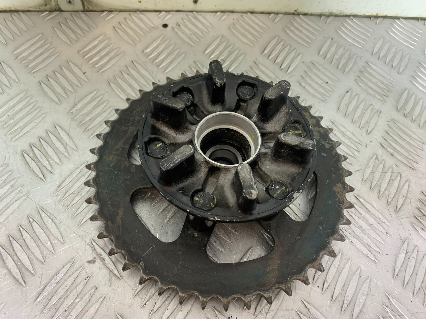 KTM DUKE 390 SPROCKET CARRIER  YEAR 2017- 2023 (CMB1314)
