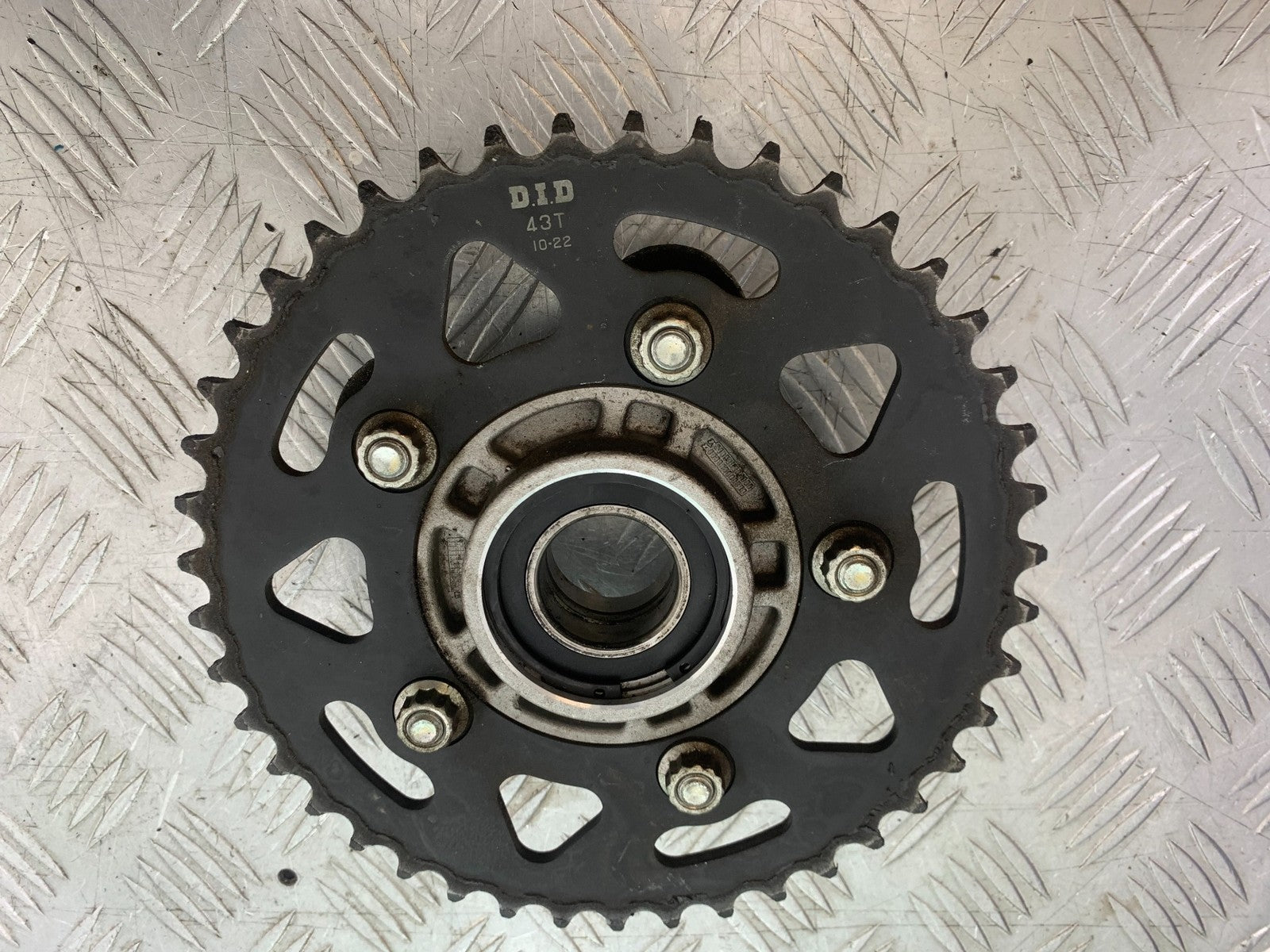 DUCATI 937 MONSTER SPROCKET CARRIER  YEAR 2021-2024 (CMB1270)