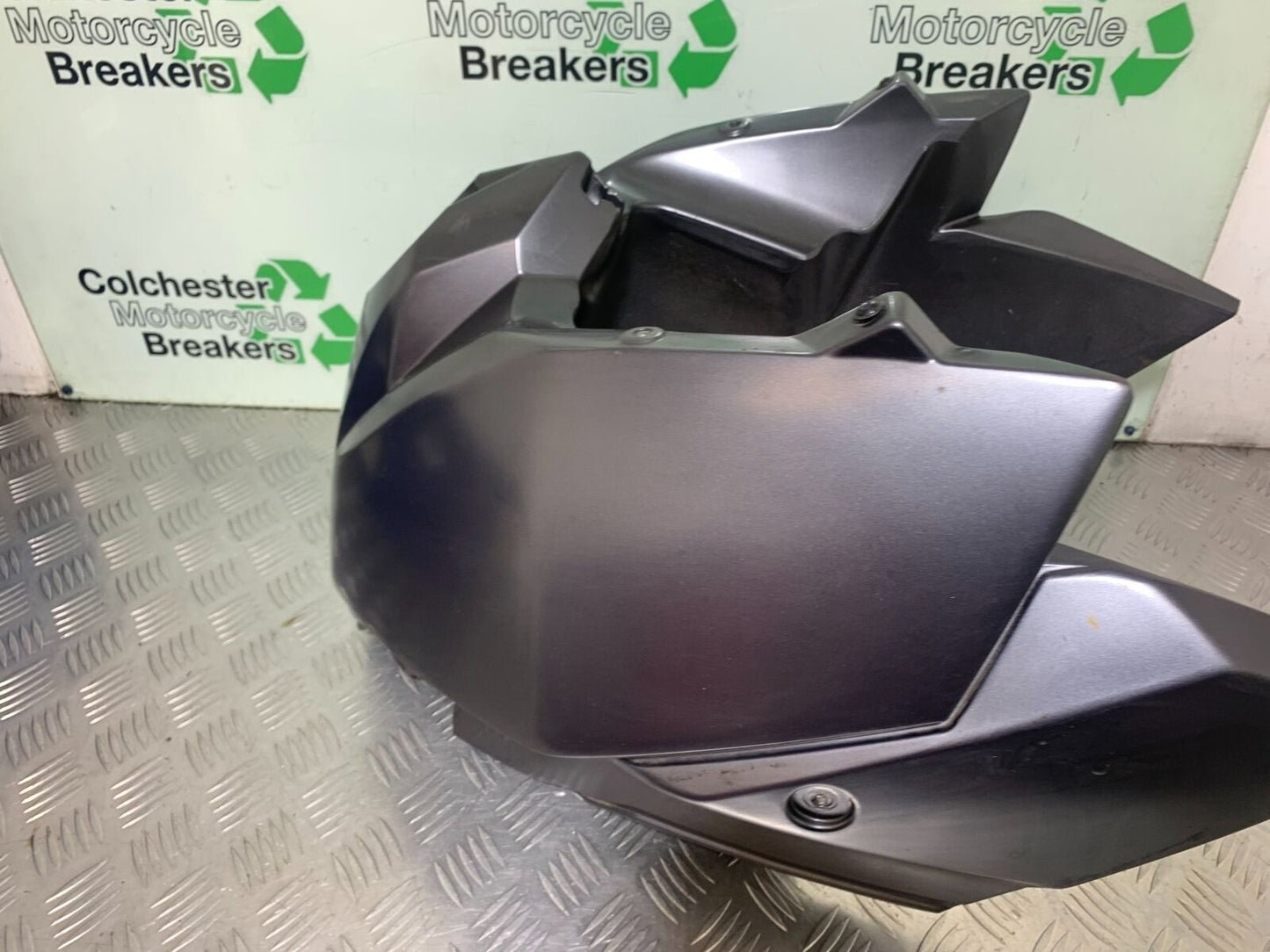 KTM 990 SUPERMOTO T PETROL TANK   YEAR 2010-2011  (CMB1127)