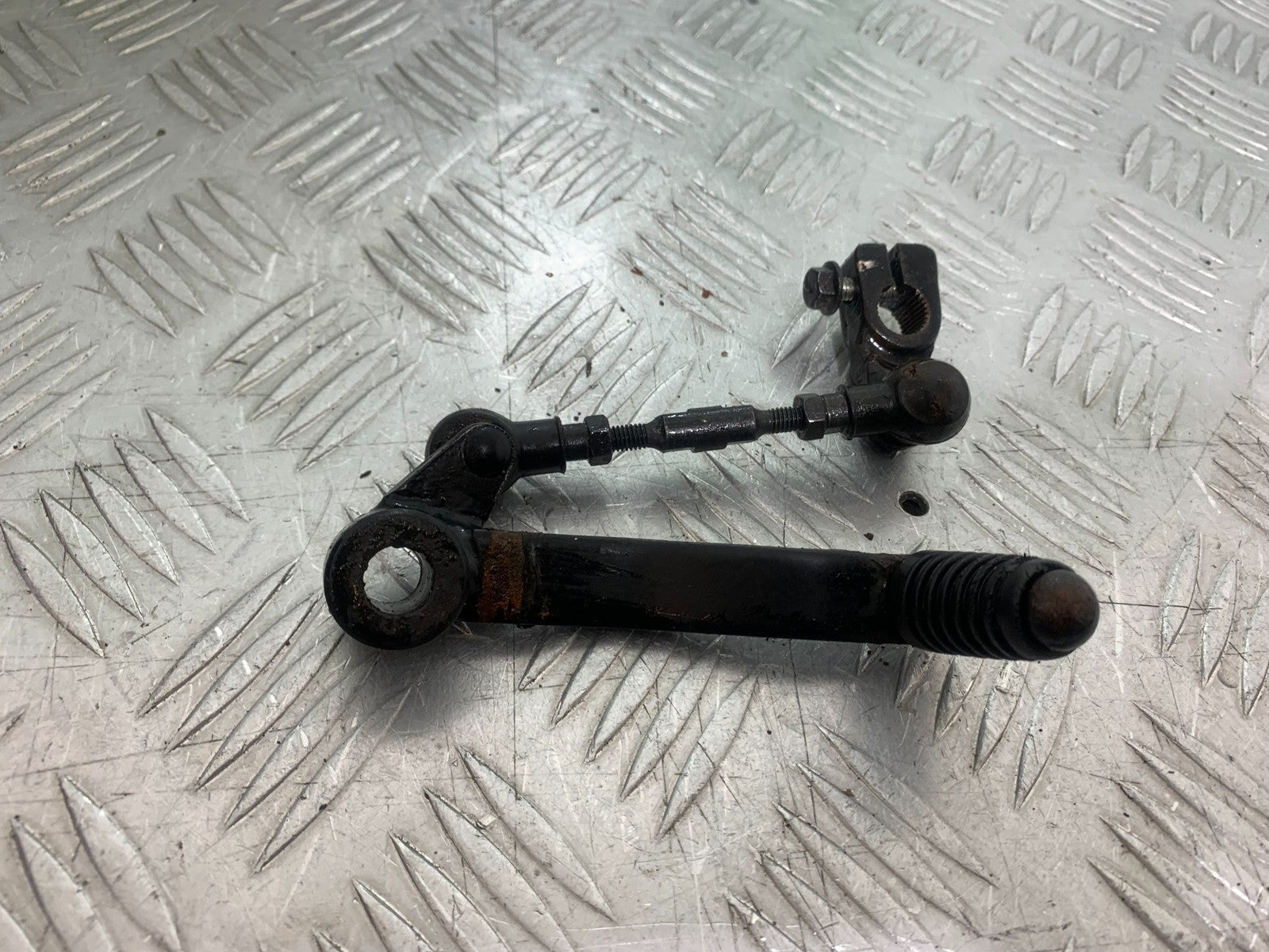 ROYAL ENFIELD HIMALAYAN 411 GEAR LEVER   YEAR 2018-2023 (CMB1279)