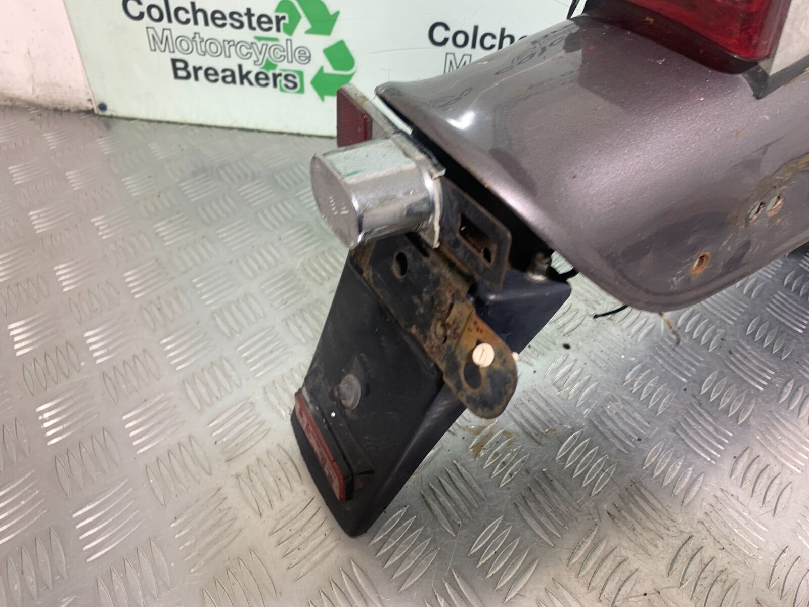 HERALD CLASSIC 125 REAR MUDGUARD AND LIGHT  YEAR 2014 (CMB1058)