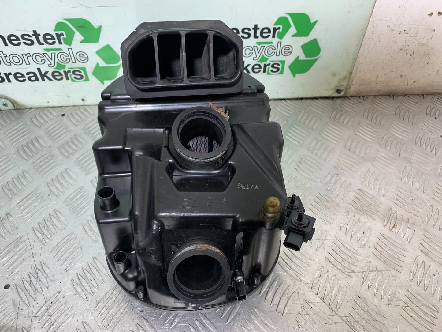 SUZUKI DL1000 V-STROM AIRBOX  YEAR 2014-2019 (CMB1325)