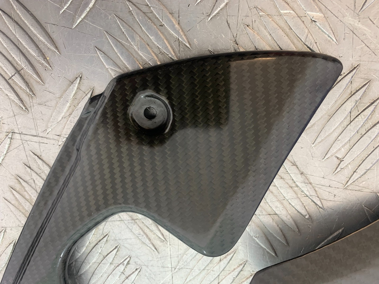 YAMAHA YZF R1 14 B BIG BANG LEFT & RIGHT CARBON TOP INFILLS   2009-14 (CMB1175)