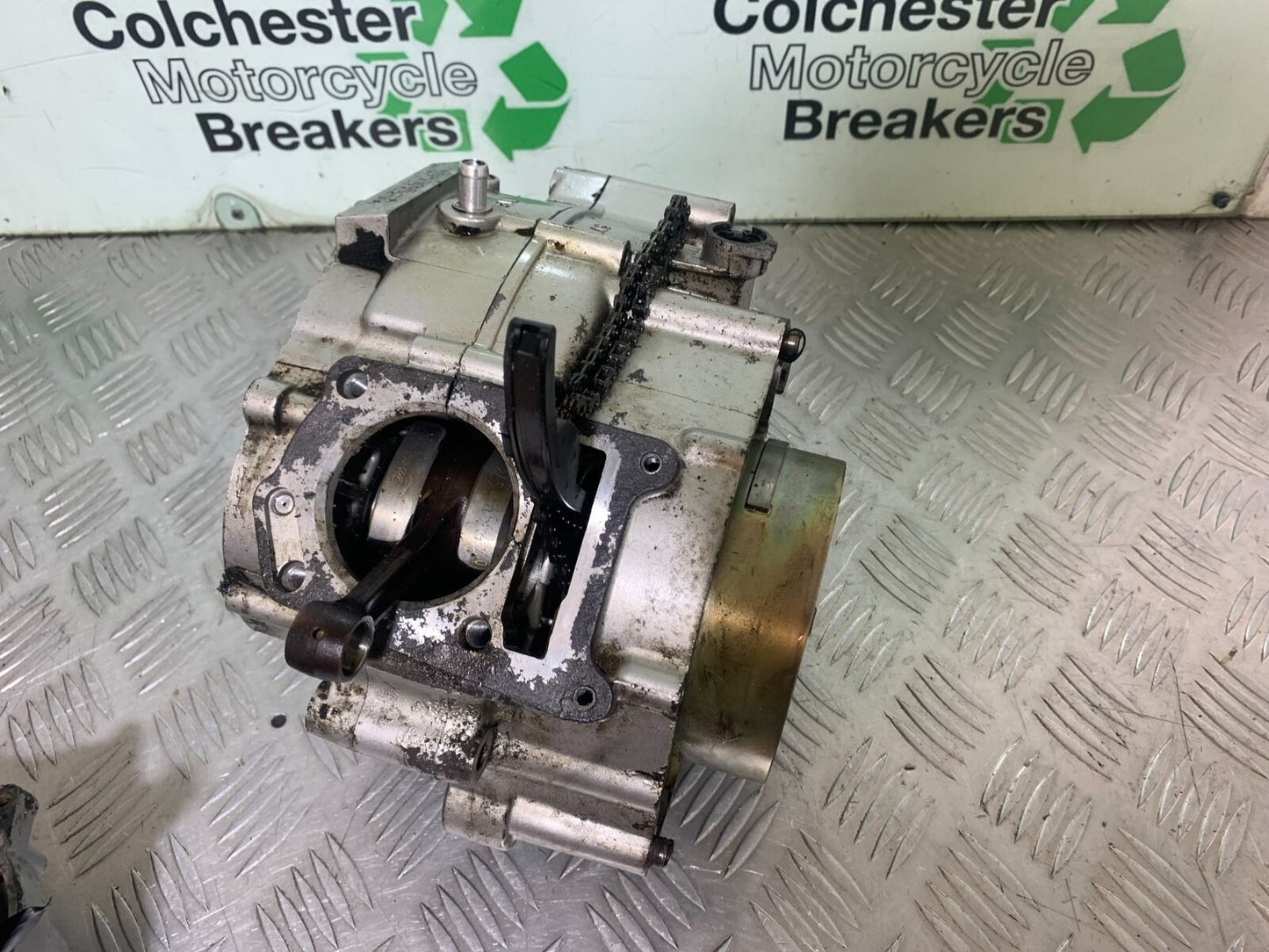 YAMAHA XT125 X XT 125 X ENGINE (BOTTOM END) 2005-2011 (CMB1097)