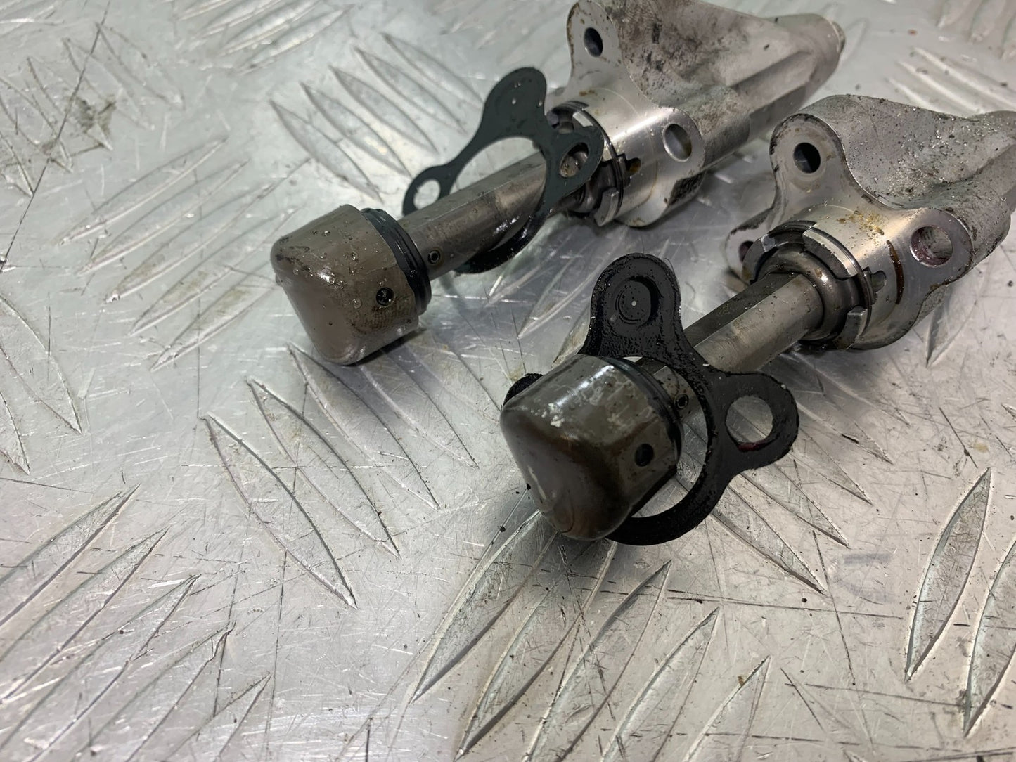 HONDA VFR800 PRE V-TEC CAM CHAIN TENSIONERS  YEAR 1998-2001