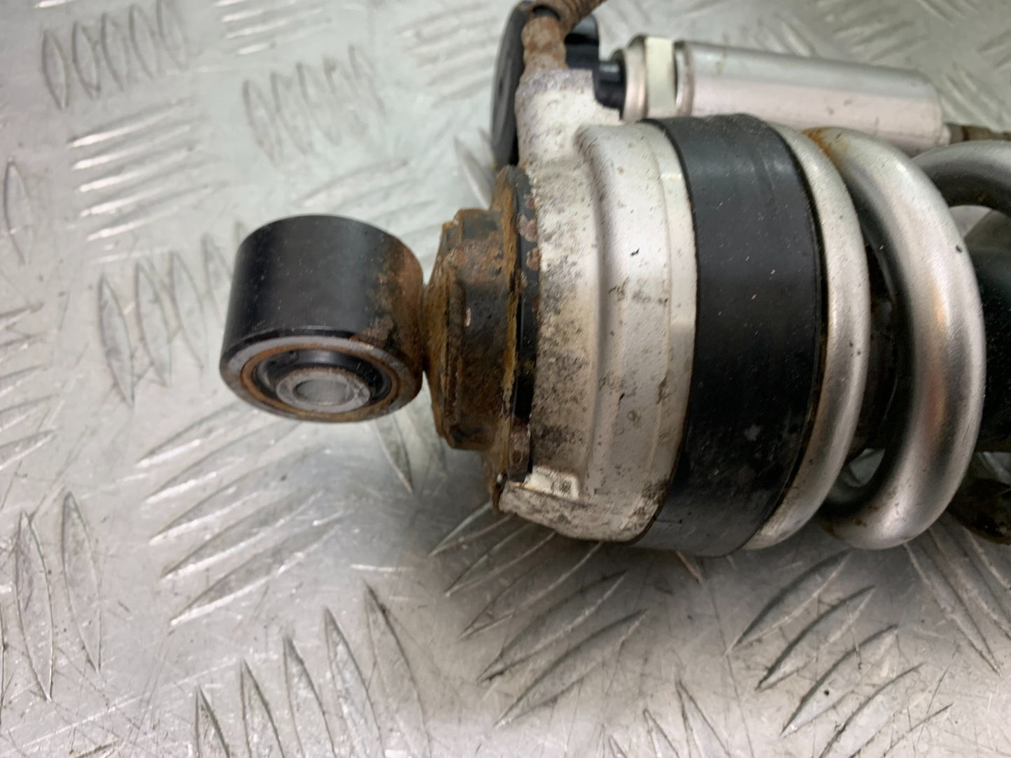 KAWASAKI GTR1400 GTR 1400 REAR SHOCK  YEAR 2007-2009 (CMB1306)