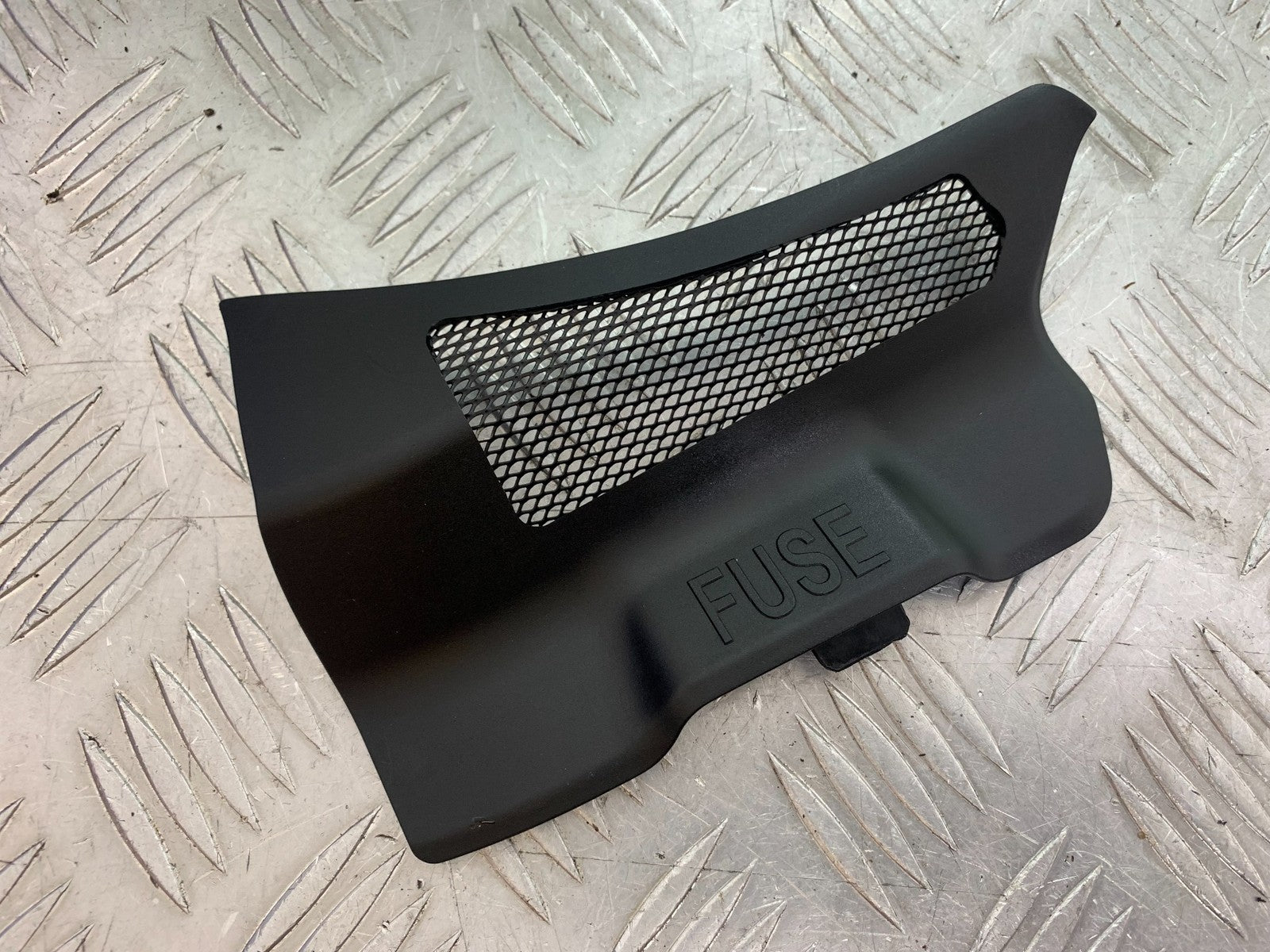 DUCATI 1299 PANIGALE FUSE COVER    YEAR 2016 (CMB 1187)