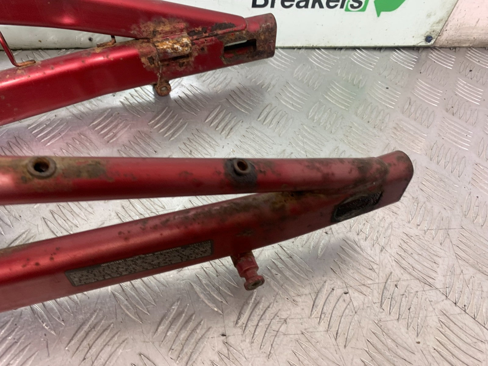 KAWASAKI ER6 F ER6F SWINGARM  YEAR 2005-2008 (CMB1277)
