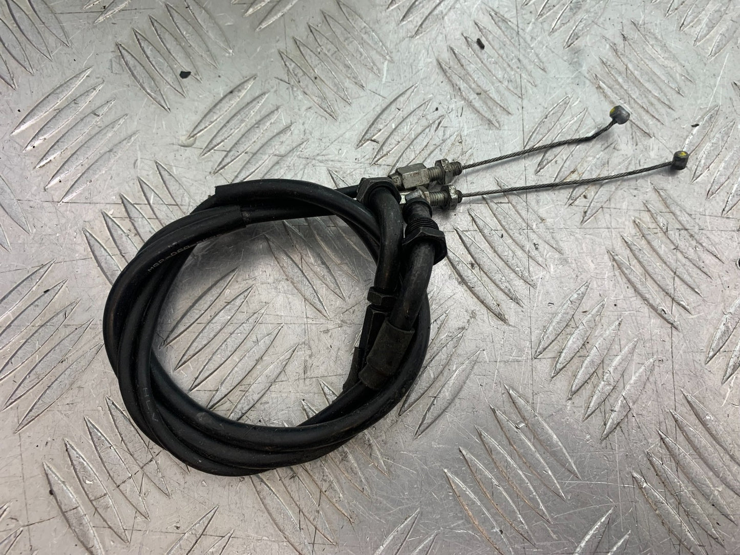 HONDA CBR1000 rr FIREBLADE THROTTLE CABLES  2012-2016 (CMB1280)