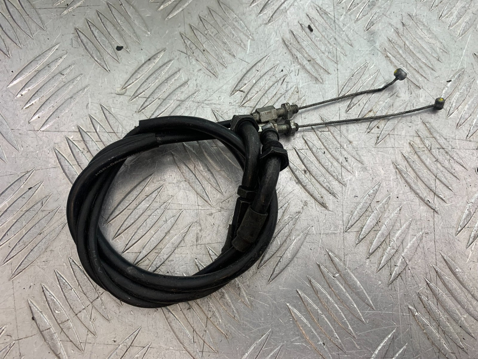 HONDA CBR1000 rr FIREBLADE THROTTLE CABLES  2012-2016 (CMB1280)